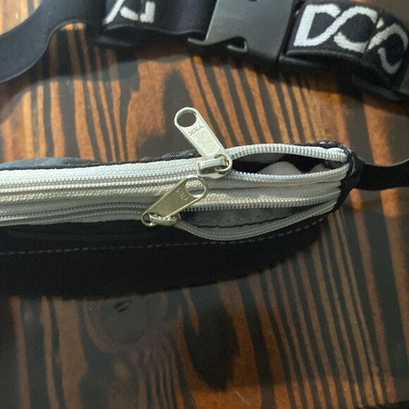 Doog Walking Running Zippered Pouch Belt - Picture 3 of 7
